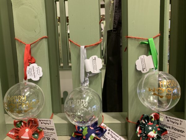 ACB2C990-E952-44E3-A879-3A2D2436F1AD Christmas Tree Bauble (fillable)